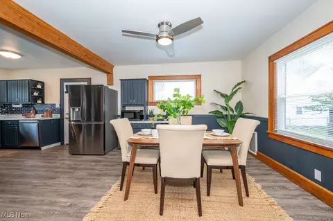 13957 S Main St, Beloit, OH 44609 photo 6