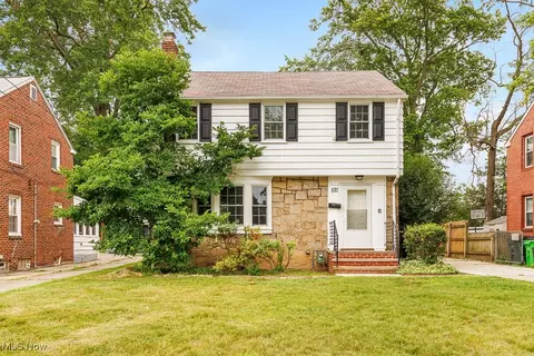 571 E 260th St, Euclid, OH 44132
