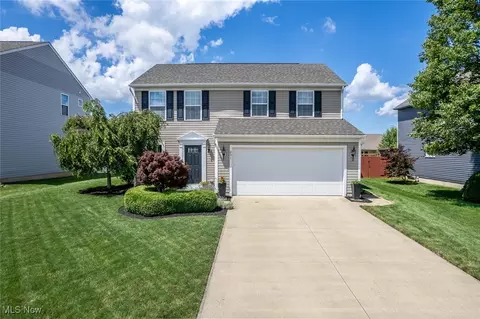 231 Springbrook Cir, Elyria, OH 44035