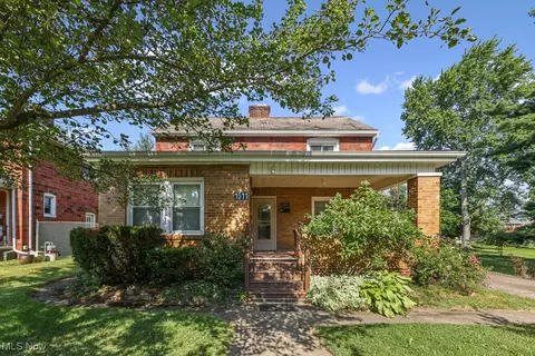 1511 Wade Ave, Alliance, OH 44601