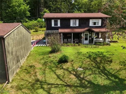 47990 Moore Rd, East Liverpool, OH 43920