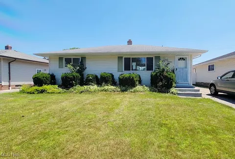 6401 Schaaf Dr, Brook Park, OH 44142