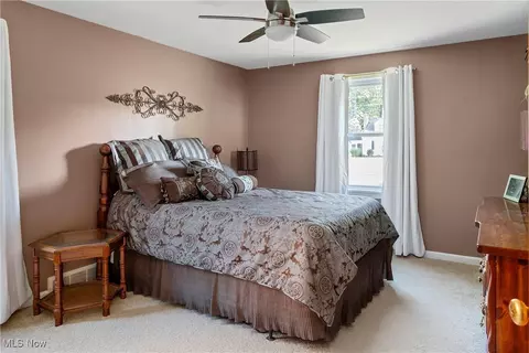 Bedroom - 396 Brookfield Ave, Boardman, OH 44512 photo 1 of 5