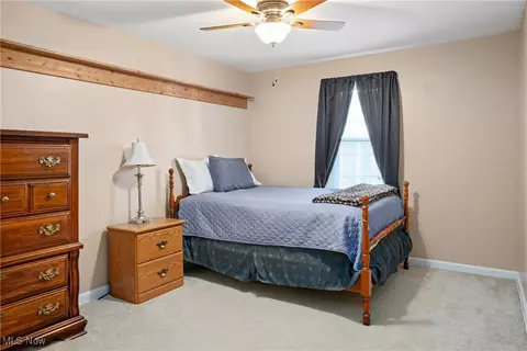 Bedroom - 396 Brookfield Ave, Boardman, OH 44512 photo 4 of 5