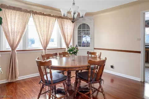 Dining - 396 Brookfield Ave, Boardman, OH 44512 photo 1 of 2