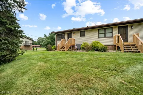 1222 Schneiders Crossing Rd NW # C, Dover, OH 44622