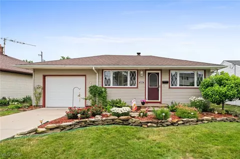 30844 Harrison Rd, Wickliffe, OH 44092