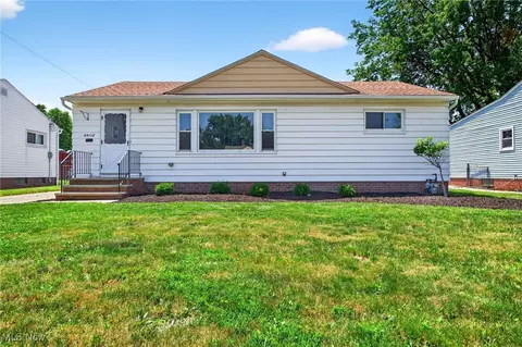 30112 Barjode Rd, Willowick, OH 44095