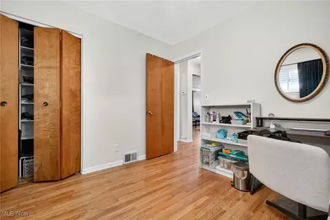 Bedroom - 30112 Barjode Rd, Willowick, OH 44095 photo 3 of 5