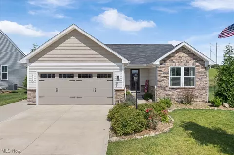 4358 Pioneer Cir SW, Massillon, OH 44646