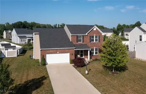 31864 Suncrest Cir, North Ridgeville, OH 44039
