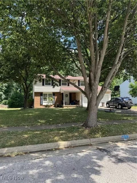 2805 Wexford Blvd, Stow, OH 44224
