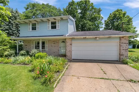 1836 Brookwood Ct, Orrville, OH 44667