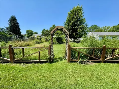 3715 Liberty St, Ashtabula, OH 44004 photo 32