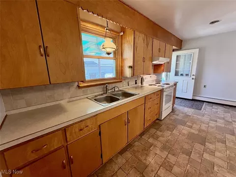 3715 Liberty St, Ashtabula, OH 44004 photo 6