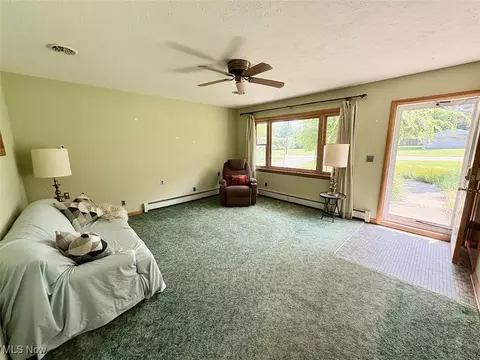 3715 Liberty St, Ashtabula, OH 44004 photo 3