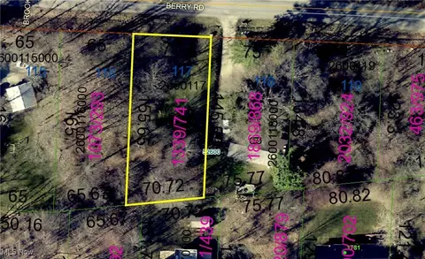 Berry Road, Howard, OH 43050