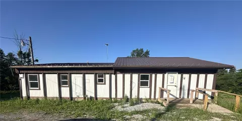 7600 Ridge Rd, Zanesville, OH 43701