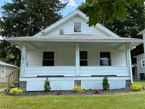 652 S Canal St, Canal Fulton, OH 44614