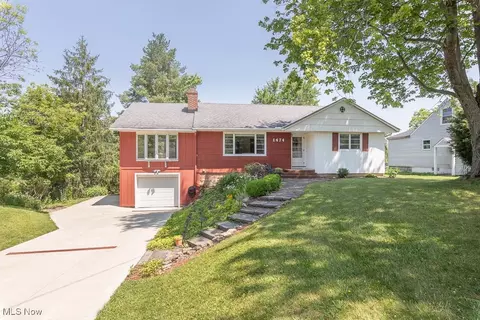1474 W Sprague Rd, Parma, OH 44134