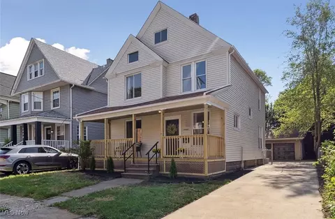 1426 W 84th St, Cleveland, OH 44102