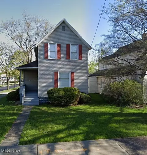 91 E Dalton St, Akron, OH 44310
