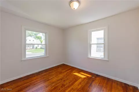 21304 Watson Rd, Maple Heights, OH 44137 photo 10
