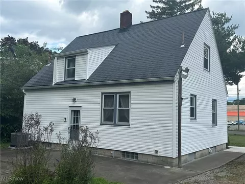 Exterior - 7038 Southern Blvd, Boardman, OH 44512 photo 5 of 5