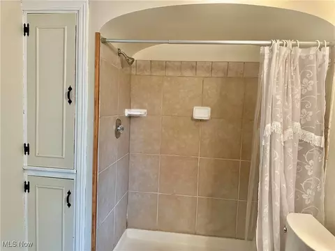 Bath - 7038 Southern Blvd, Boardman, OH 44512 photo 3 of 3