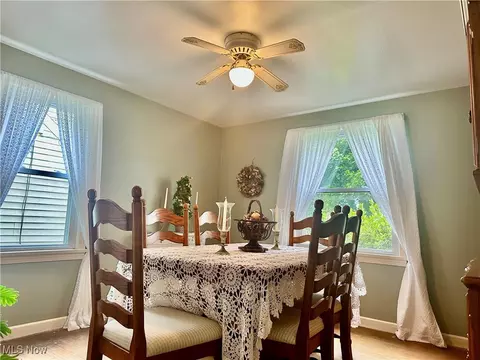 Dining - 7038 Southern Blvd, Boardman, OH 44512 photo 2 of 2