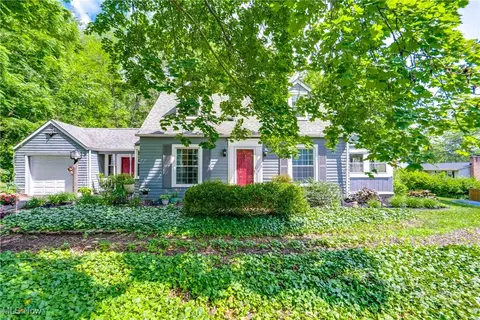 103 Everhard Rd SW, North Canton, OH 44709