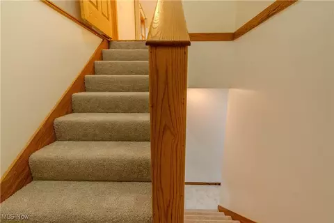 Entry Way - 114 Buckner Bend Rd, Walker, WV 26180 photo 2 of 2