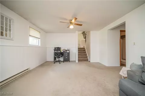 Living - 664 Cathy Ann Dr, Boardman, OH 44512 photo 5 of 6