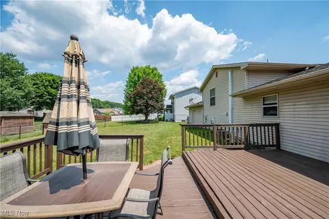 Exterior - 664 Cathy Ann Dr, Boardman, OH 44512 photo 5 of 10