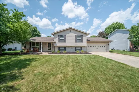 Exterior - 664 Cathy Ann Dr, Boardman, OH 44512 photo 1 of 10
