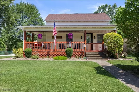 402 Barker St, Wellington, OH 44090