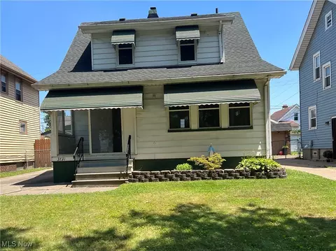 3731 Washington Park Blvd, Newburgh Heights, OH 44105
