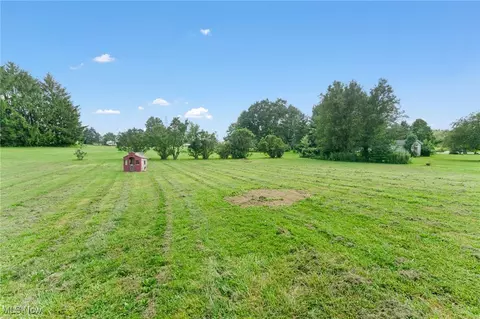 Exterior - 38111 Eric Dr, Lisbon, OH 44432 photo 3 of 3