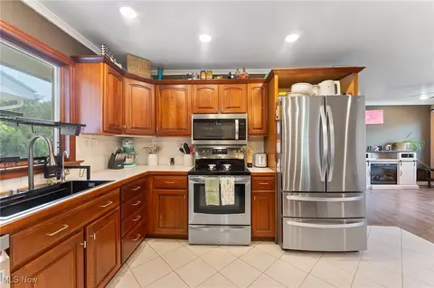 Kitchen - 38111 Eric Dr, Lisbon, OH 44432 photo 1 of 2