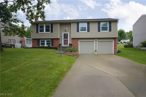908 Concord Dr, Medina, OH 44256