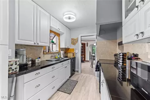 Kitchen - 7604 Spring Garden Rd, Parma, OH 44129 photo 4 of 4