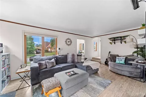Living - 7604 Spring Garden Rd, Parma, OH 44129 photo 2 of 2