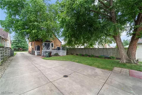 Exterior - 7604 Spring Garden Rd, Parma, OH 44129 photo 3 of 8