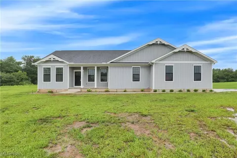 63550 Wintergreen Rd, Lore City, OH 43755