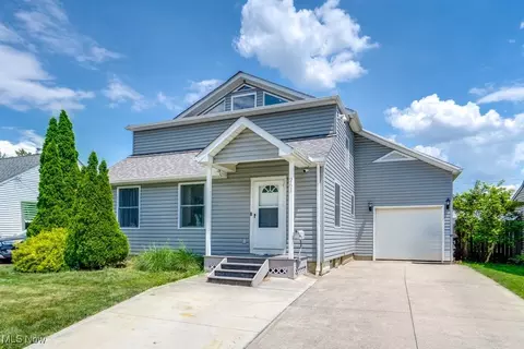 261 Hawthorne St, Elyria, OH 44035