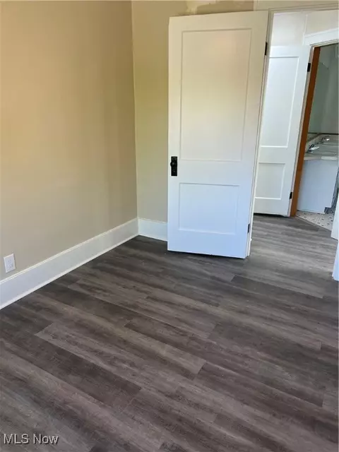 Bedroom - 1820 E 47th St, Ashtabula, OH 44004 photo 9 of 10