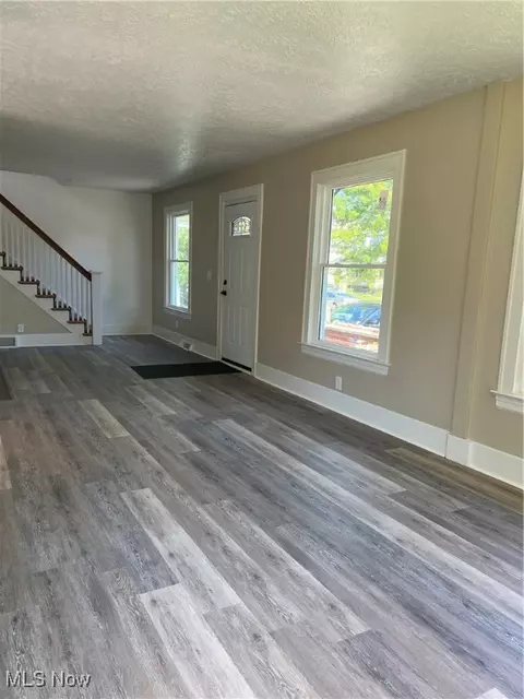 Living - 1820 E 47th St, Ashtabula, OH 44004 photo 1 of 5