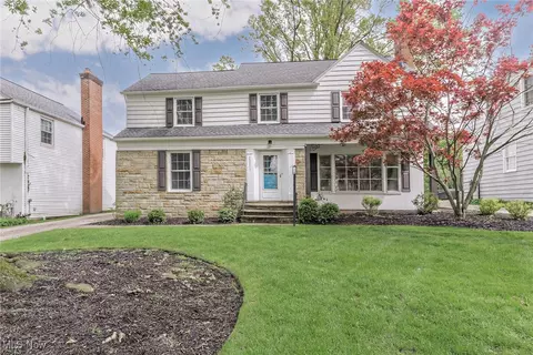 22275 Rye Rd, Shaker Heights, OH 44122