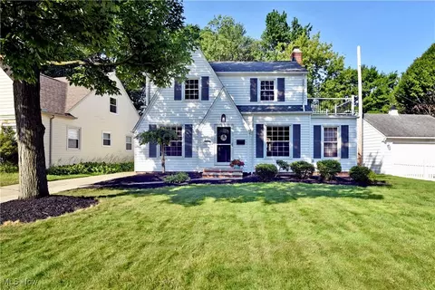 4266 W 192nd St, Fairview Park, OH 44126