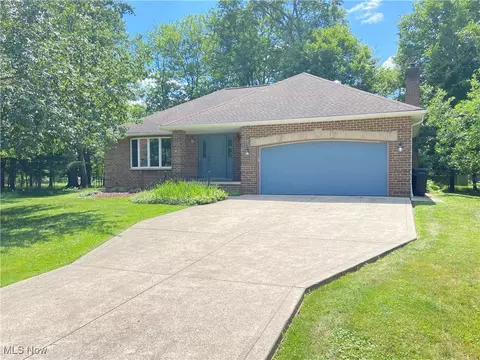 8370 Shady Lane Dr, Broadview Heights, OH 44147